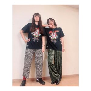 Akane Hirose Instagram - BAND-MAID番外編お給仕

2024.10.5@福岡BEAT STATION
(produced by MISA&AKANE)
Photo by YUKI KATSUMURA

2024.10.20@札幌PENNY LANE24
(produced by KANAMI&MIKU)
Photo by Hana @m25flower 

初のリズム隊＆ギタリストチームプロデュースお給仕！

リズム隊プロデュースの福岡は、ベースとドラムが目立つ曲と私達が好きな曲を中心に。
MISAと2人でセトリやベードラセッション考えるのが新鮮で最高に楽しかったです！

ギタリストチームプロデュースの札幌も、2人らしいセトリで楽しかった！BPM速い〜笑

またやりたいね☺︎