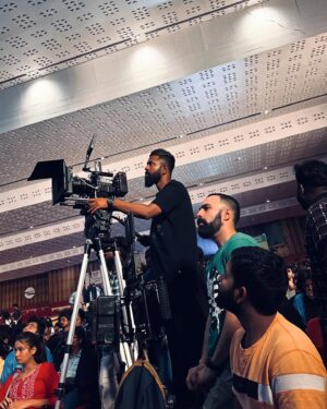 Akshaya Shetty Instagram - Photo dump from #dange (Hindi)/ #por (Tamil), directed by @bejoynambiar , is out today! @tseriesfilms it was a memorable experience shooting for this film. Met some wonderful people in the process @nair.soumia , @sharan.actor  @saivainika @surjyasikhadas @arvindjanakiraman @keshav.lokwani @jeeva_subramaniam.offl , @purpleplum17, @actorvinodsagar - you all made it feel like home. Thank you, Team Dange. 🙂🙏🌹 #dange #por #bejoynambiar #bollywoodfilm #bilingualfilm #shootlife #akshayashetty