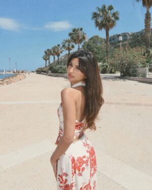 Alaviaa Jaaferi Instagram - endless summer💌🕊️