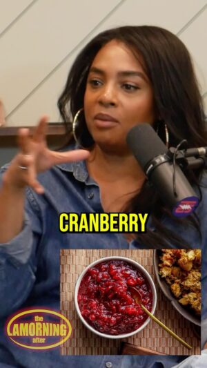 Alesha Renee Instagram - Cranberry in a can or fresh for the Holidays??👀