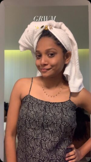 Amritha Shaji Instagram - Okey ? 🪶🪟 #amrithashaji