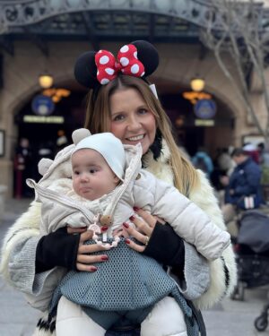 Ana Sofia Cardoso Instagram - 💫✨⭐️🌟
Magie 
#disneyland #disney #dineylandparis #paris #DisneyAddict
#DisneyFan #DisneyLovers
#DisneyGram
#disneyparks #DisneyMagic
#DisneyAdventure
#DisneyLife
#disneyfun