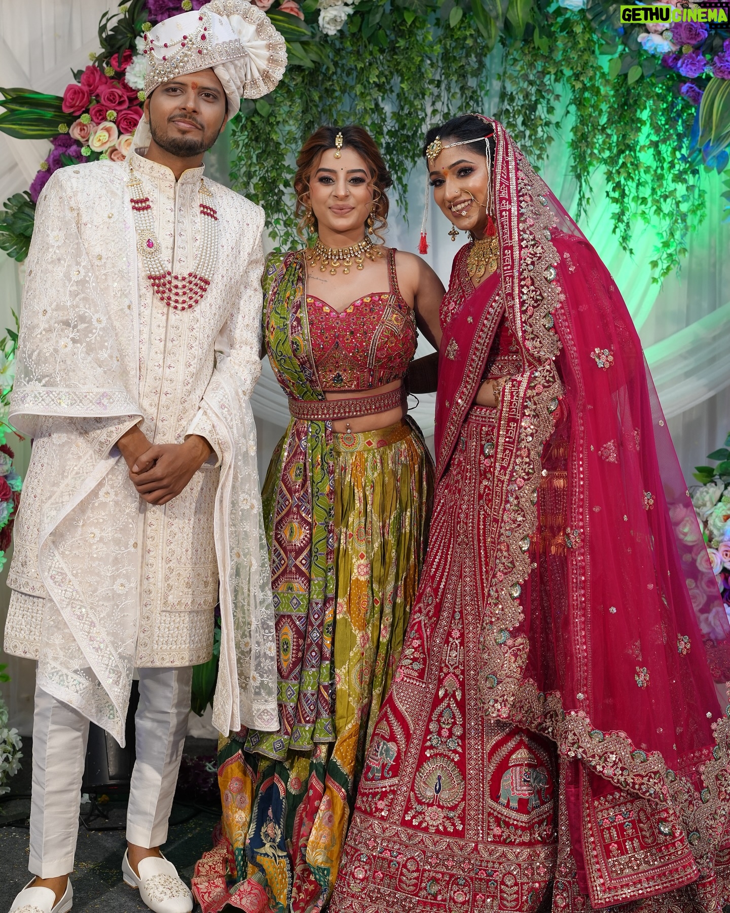 Ankita Dave - 25.5K Likes - Made for each other ❤️🫶🏻