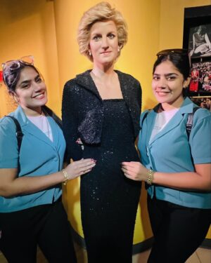Anu Kanu Instagram - Finally!!! We met our favorite stars ✨🙊♥️⭐️
Such a happy moment!

Our most favorite place in Bangkok! 🌃
.
.
.
#anukanu #anushkikanushki #favourite #lovely #aktwins #beautifulthing #travelphotography #travellife #withsisters