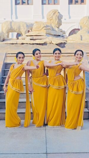 Anu Kanu Instagram - ඉමු ලංවී ප්‍රේමී සදා💛🌻

#weddingbells🎊 #bridemaids #girls #bridestyle #kandian #love #inspiration