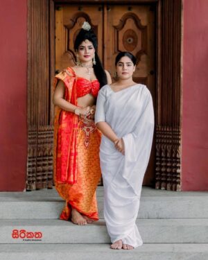 Anu Kanu Instagram - දවසක ඔයත් සැනසේවී නිවේවී 
එවන් දවසක් ආවෝත් ඔයාගේ 
ජිවිතයටත්.....!🤍🙏🏻