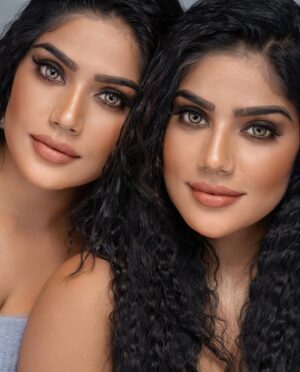 Anu Kanu Instagram - Annelies Luxury matte lipstick 💄 ✨
This is Annelies luxury premier range with higher comfortably 
it’s easy wearing..

Lipstick color :Nude Brown with Warm Orange #02

Price: 1290/-

Message us for orders 
Whatsapp 0779810101

La O Lush Sri lanka

#laolush #annelies #Nudelipstic #makeup