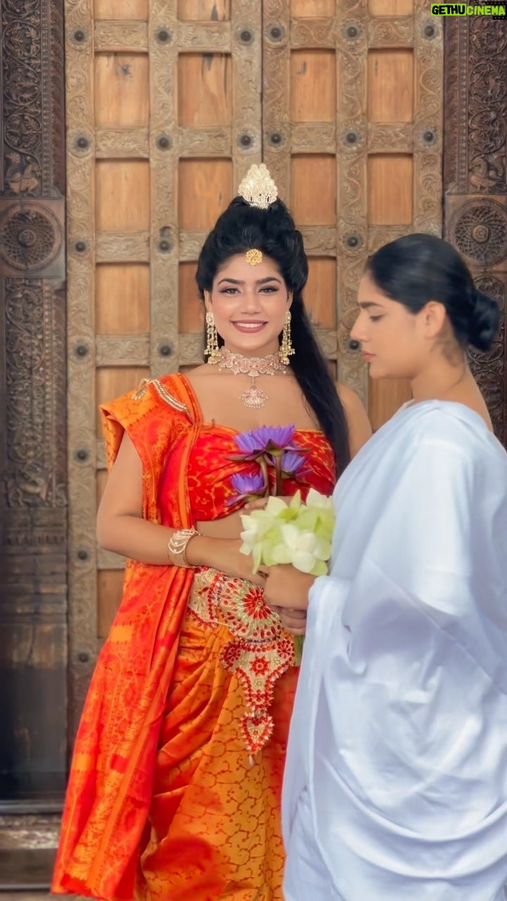Anu Kanu - 3.2K Likes - බුදු හාමුදුරුවෝ අපිත් දකින්නැති
බනත් අහන්නැති ඒ කාලේ..
නිවන් දකින්නට පින් මදි වෙන්නැති
එකයි තාවමත් සංසාරේ …
සියලු සිත් සතන් සුවපත් වන පින්බර පොසොන් පොහොය දිනක් වේවා 🌸🙏