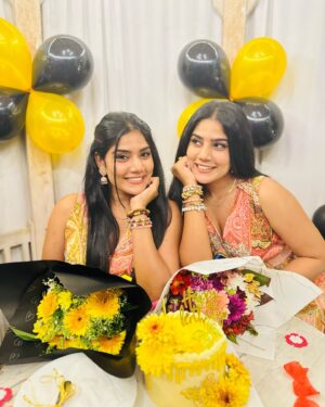 Anu Kanu Instagram - Cherishing the moments that turn into beautiful memories.♥️🎊🥳🥂