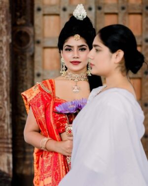 Anu Kanu Instagram - දවසක ඔයත් සැනසේවී නිවේවී 
එවන් දවසක් ආවෝත් ඔයාගේ 
ජිවිතයටත්.....!🤍🙏🏻