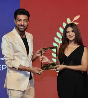 Apoorva Instagram - Rising star of the year but i rose from the ashes ✨

Outfit- @ankitabajajlabel
Jewellery- @houseofshikha 
Styled by - @nidhiagarwalstyles 
Asst- @sakshi_sardaa @pavitra__khandelwal