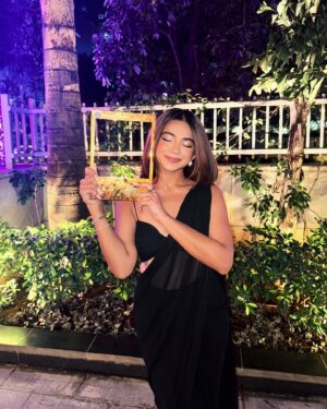 Apoorva Instagram - Rising star of the year but i rose from the ashes ✨

Outfit- @ankitabajajlabel
Jewellery- @houseofshikha 
Styled by - @nidhiagarwalstyles 
Asst- @sakshi_sardaa @pavitra__khandelwal