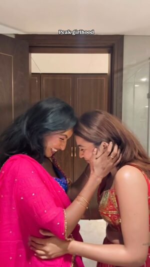 Apoorva Instagram - Okay! But garba with your girls hits different ❤️
Styled by : @idivyeshtalaviya 
Apoorva’s outfit : @annupatel 
Mine : @anjanabohra_official