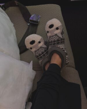Aryaana Gandhi Instagram - outtie ✈️
