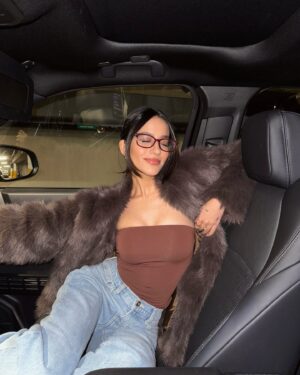 Aryaana Gandhi Instagram - can we go to taco bell? 🦦
