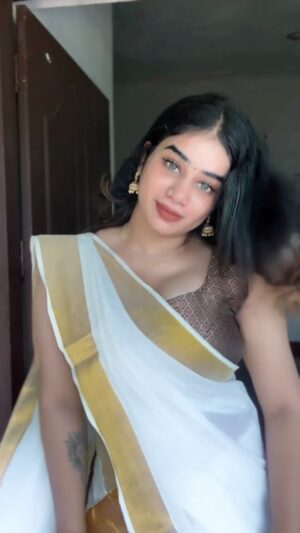 Athirarudhra Instagram - Traditional 🥹 ❤️
#trendingreels #fyp #nofilter #reelsinstagram