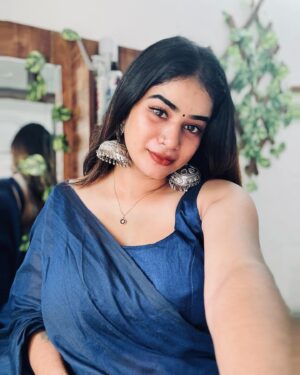 Athirarudhra Instagram - Can you read my eyes 👀 😉🤍