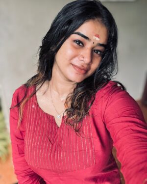 Athirarudhra Instagram - 🤌🤍