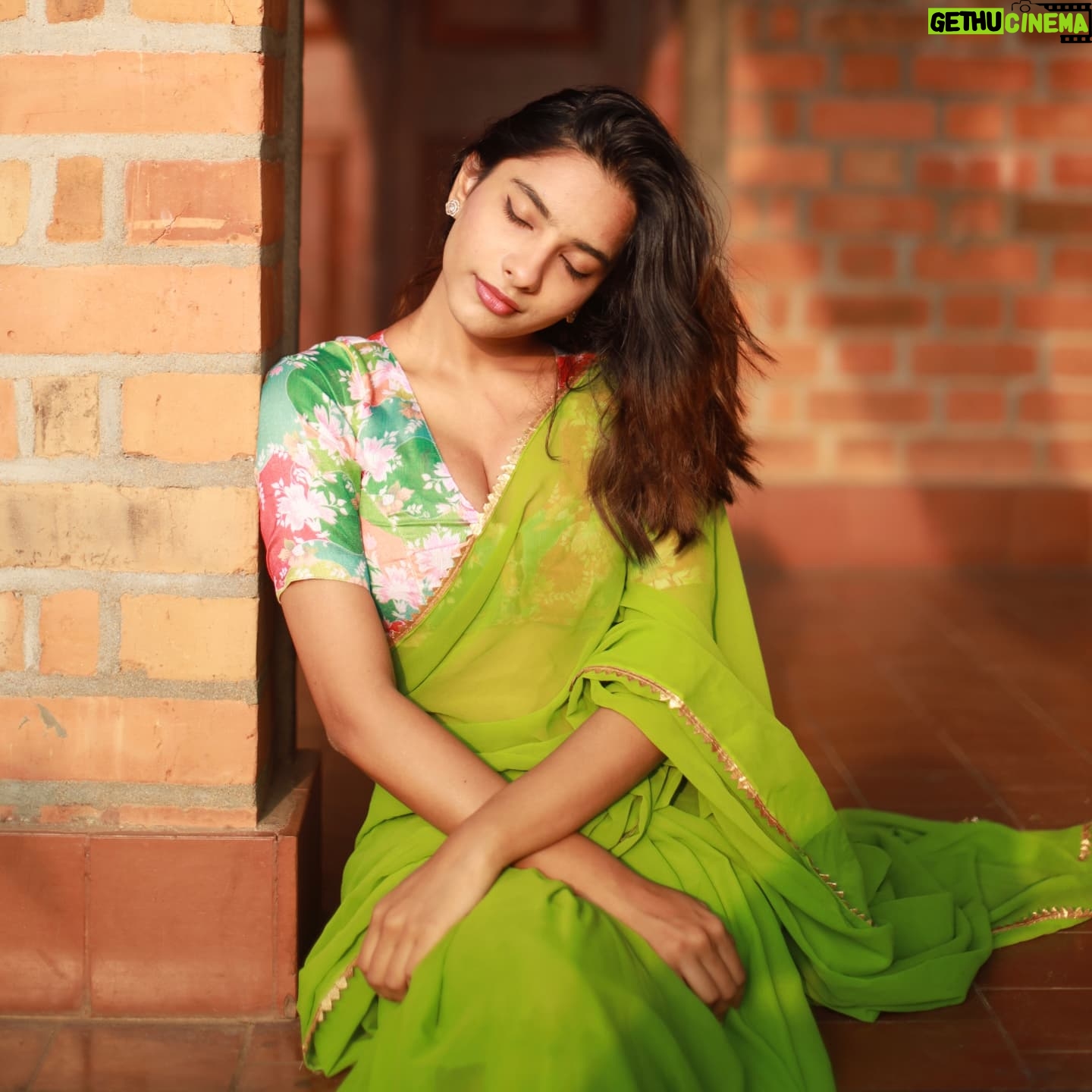 Aurora Sinclair aka Baloon akka - 127.9K Likes - Snehidhane 🦚 #aurorasinclair