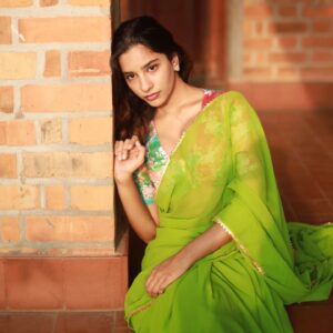 Aurora Sinclair aka Baloon akka Instagram - Snehidhane 🦚 #aurorasinclair