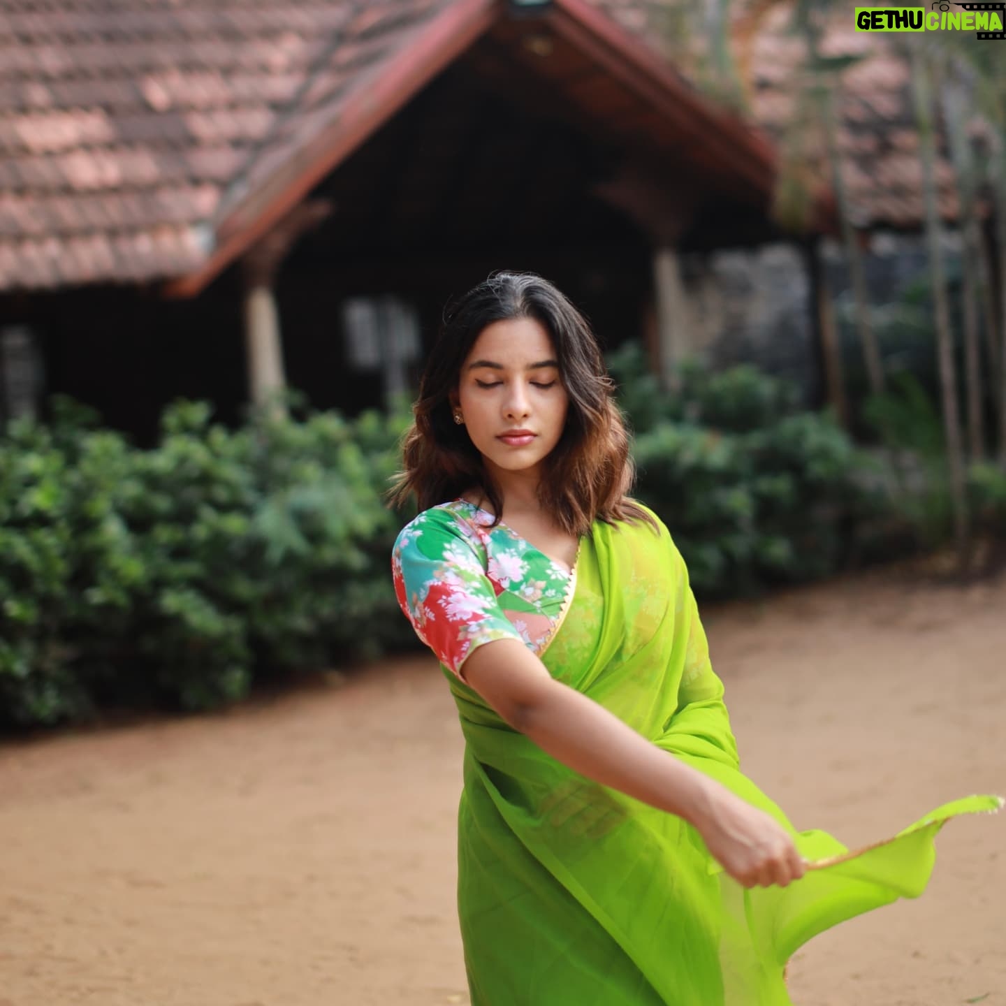 Aurora Sinclair aka Baloon akka - 163.5K Likes - 🦚 #aurorasinclair