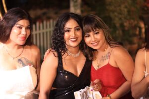Ayushi Bhowmick Instagram - Special day🌸🎂♥️#ʜᴀᴘᴘʏʙɪʀᴛʜᴅᴀʏᴛᴏᴍᴇ #birthdaygirl #party #partyallnight#GangBang #lovelyday❤️