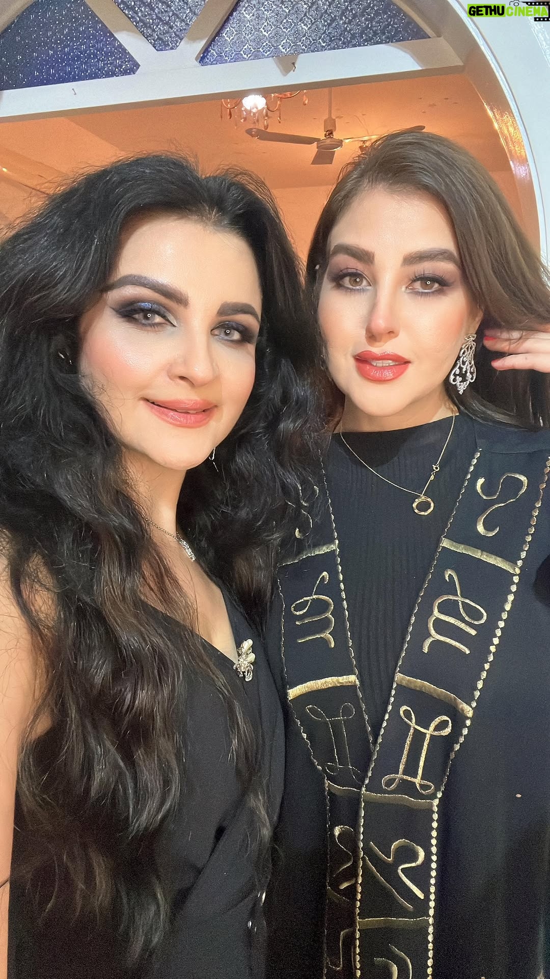 Azadeh Porbaha - 1.1K Likes - The event of #nationalday of #emirates in lovely Sultana’s villa 🫶🏻 I honour to did make up for Dear Sultana 🫶🏻
Special thanks to my lovely artist friend who was my model in this event ❤️ @miryamshary_makeup ❤️
@azade_makeupartist83
#arabicmakeup #freelancemakeupartist #homeservice #professionalmakeupartist