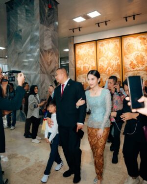 Azizah Salsha Instagram - Selamat abii🤍🇮🇩