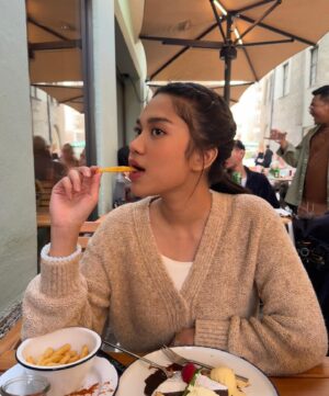 Azizah Salsha Instagram - 🤎 outfits recap