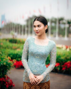 Azizah Salsha Instagram - Selamat abii🤍🇮🇩