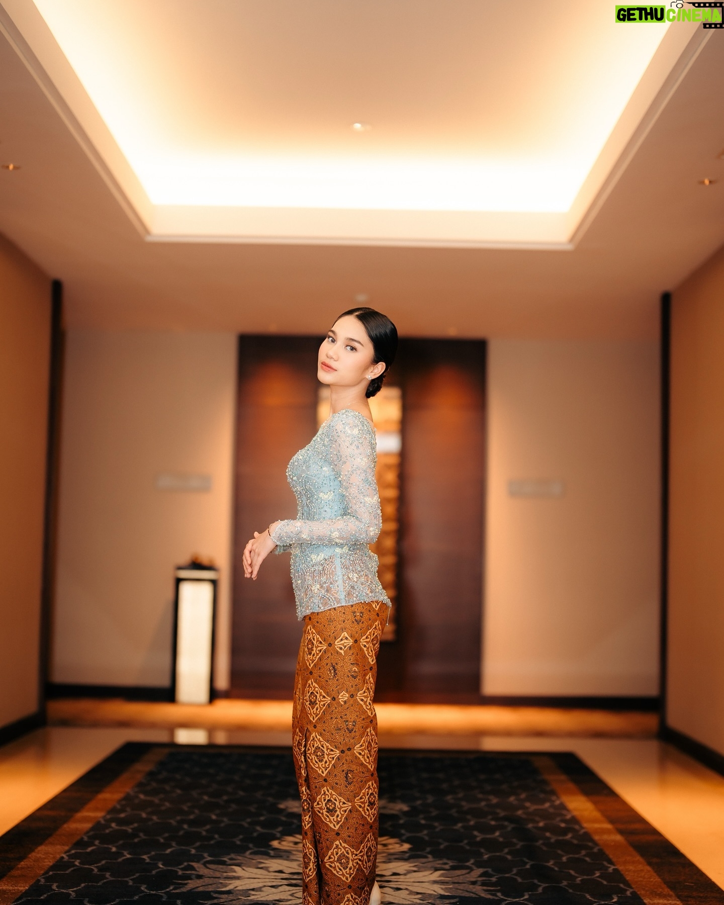 Azizah Salsha - 830.7K Likes - Selamat abii🤍🇮🇩