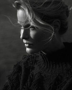 Caroline Winberg Instagram - @plazakvinna by @robbinberglund ❤️
