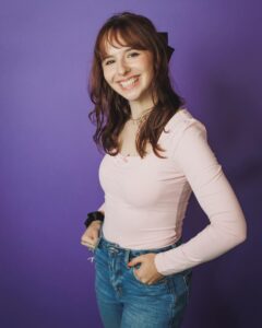 Actress Chelsea Cook HD Photos and Wallpapers December 2024