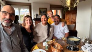 Dame Valerie Adams Instagram - Best visit😘 Ofa lahi atu coach. À bientôt 🇨🇭❤️🙏🏽.