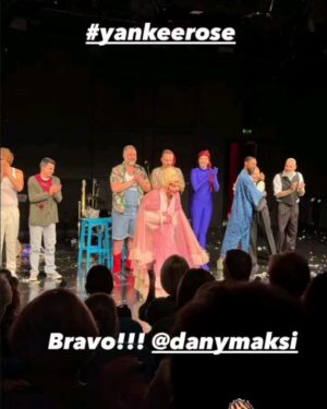 Danica Maksimović Instagram - Već dva dana unazad, uživamo mi, uživa publika..., stojeće ovacije, predivna sinergija, radost i neizmerna energija isijava i daje nam moć da letimo, igramo se, dosežemo do najtananijih dubina duša, ali i do iznenadnih uzleta, samo nama znanim! Nazovimo to fascinacijom! 🎭🎶Volimo se i širimo ljubav❤️

#yankeerose @_milos.lolic 
#slobodanobradovic 
#perisaperisic 
#acaradivojević 
@besna.kobila 
@ivailincic 
@saritaaaa_ 
@ivi_manivi 
@cucilovicm 
@ivan_zablacanski 
@amarcorovic 
@bak__sheesh 
@milkejemilos 
#dimitrijecincarkokanov 
#lukagrbic 
@masttor
@ursula_sierra 
@makiau 
#26i27october2024