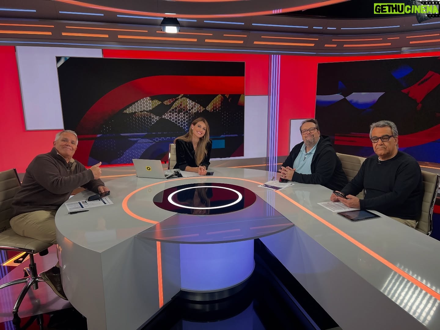 Diana Pereira - 1.2K Likes - E assim foi mais um ano de #F1naSportTv , voltaremos em breve com mais novidades . Tenho ou não muita sorte com uma equipa maravilhosa como esta . Obrigada a todos por todo o carinho . 🥰 #formula1 #racing #corridas #sportvt #gp