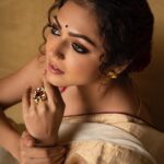Drashti Dhami