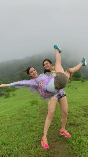 Drashti Dhami Instagram - The song sums it all up 🎶. Happy 40th to my partner in crime 🥳🥳. Here’s to celebrating 40 amazing years of you and the countless adventures still awaiting us. Love you baby, wish I was there with you 😘😘😘🤗🤗🤗. Have a faaaaab one ❤️❤️.
@dhamidrashti