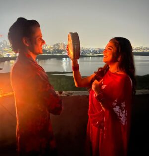 Drashti Dhami Instagram - My hubby bestest ♥️
My hubby luckiest 😂
Happy happy karwa chauth vibes 😘