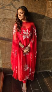 Actress Drashti Dhami HD Photos and Wallpapers November 2023