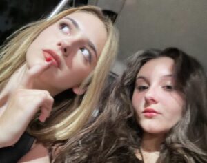 Eva Ariel Binder Instagram - Halloween horror nights!!🧌👻 love you @julia_butters