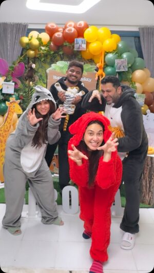 Firoza Khan Instagram - My TRIBE My PEOPLE 🦒🦏🦌🦕🦖🦩🦥

#explore #viral #uae #reels #dubai #video #trend #shopping #birthday #birthdaycake #birthdaygirl #birthdayfun #birthdaylove #birthdayparty #birthdayphotoshoot #réel #family #love #time #happy #faces