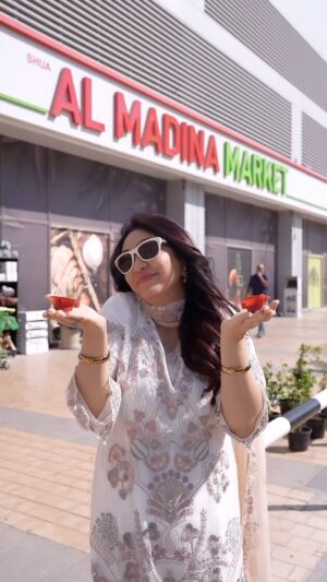 Firoza Khan Instagram - Al Madina market ,dubai land ,sky court tower 
Diwali Dhamaka 
Offer valid from 31st October -3 November 
📍Almadina market, Dubai land ,Skycourt towers
Also free parking available 

#explore #viral #uae #reels #dubai #video #trend #shopping #offers #dubailand #skycourts #foryou #trending #video