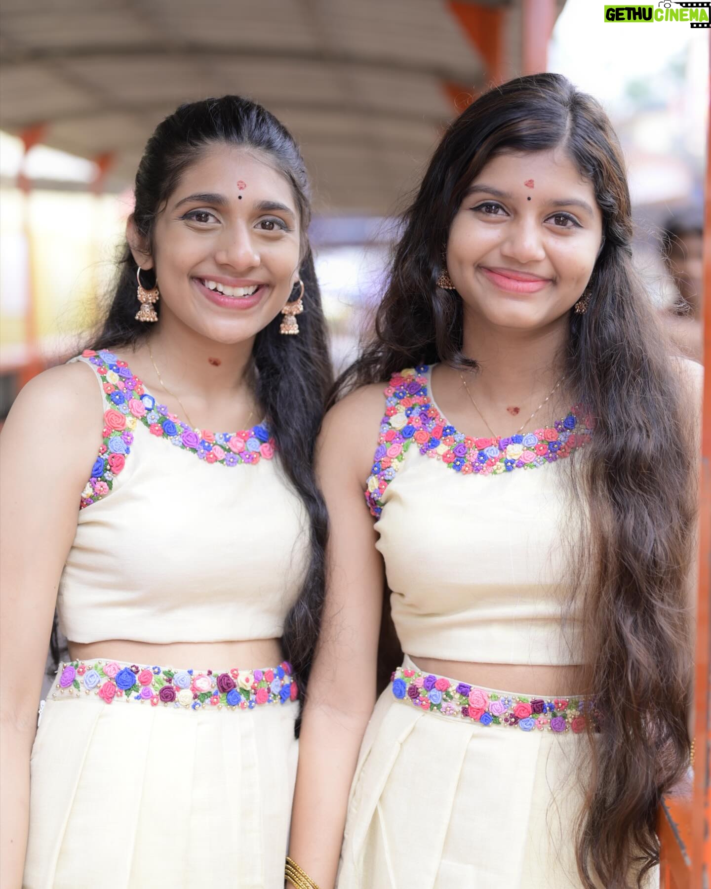 Gouri Gadhuzz - 139.7K Likes - Mookambika🙏 👗: @bloomy__designs ❤️
📸: @abhishek_manglavil ✨
