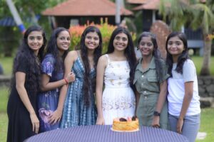 Gouri Gadhuzz Instagram - Its my birthday✨💖

📷: @abhishek_manglavil ✨

#16thbirthday
