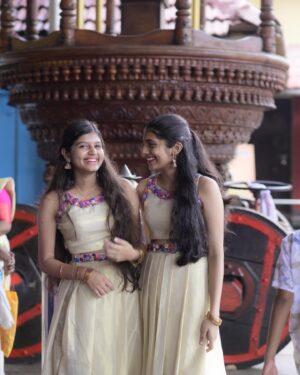 Gouri Gadhuzz Instagram - Mookambika🙏 👗: @bloomy__designs ❤️

📸: @abhishek_manglavil ✨