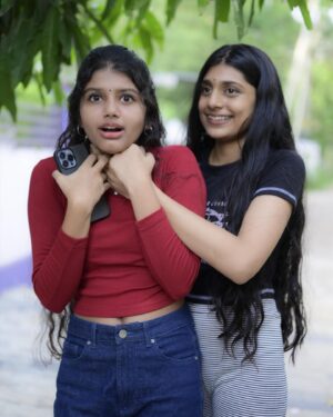 Gouri Gadhuzz Instagram - 🥹😂 #unexpected 

📸: @abhishek_manglavil ✨

#fyp #nivy #nivyynivedya