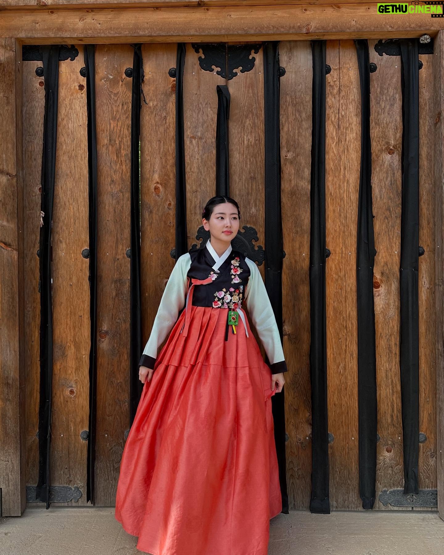 Actress Ha Yul-Ri HD Photos and Wallpapers December 2024 | Gethu Cinema