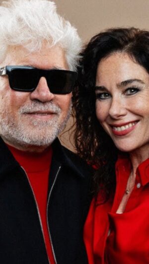 Halina Reijn Instagram - So honored to have been in his presence. What an inspiration. Thank you @variety
#pedroalmodovar
