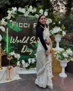 Actress Hasleen Kaur HD Photos and Wallpapers December 2024